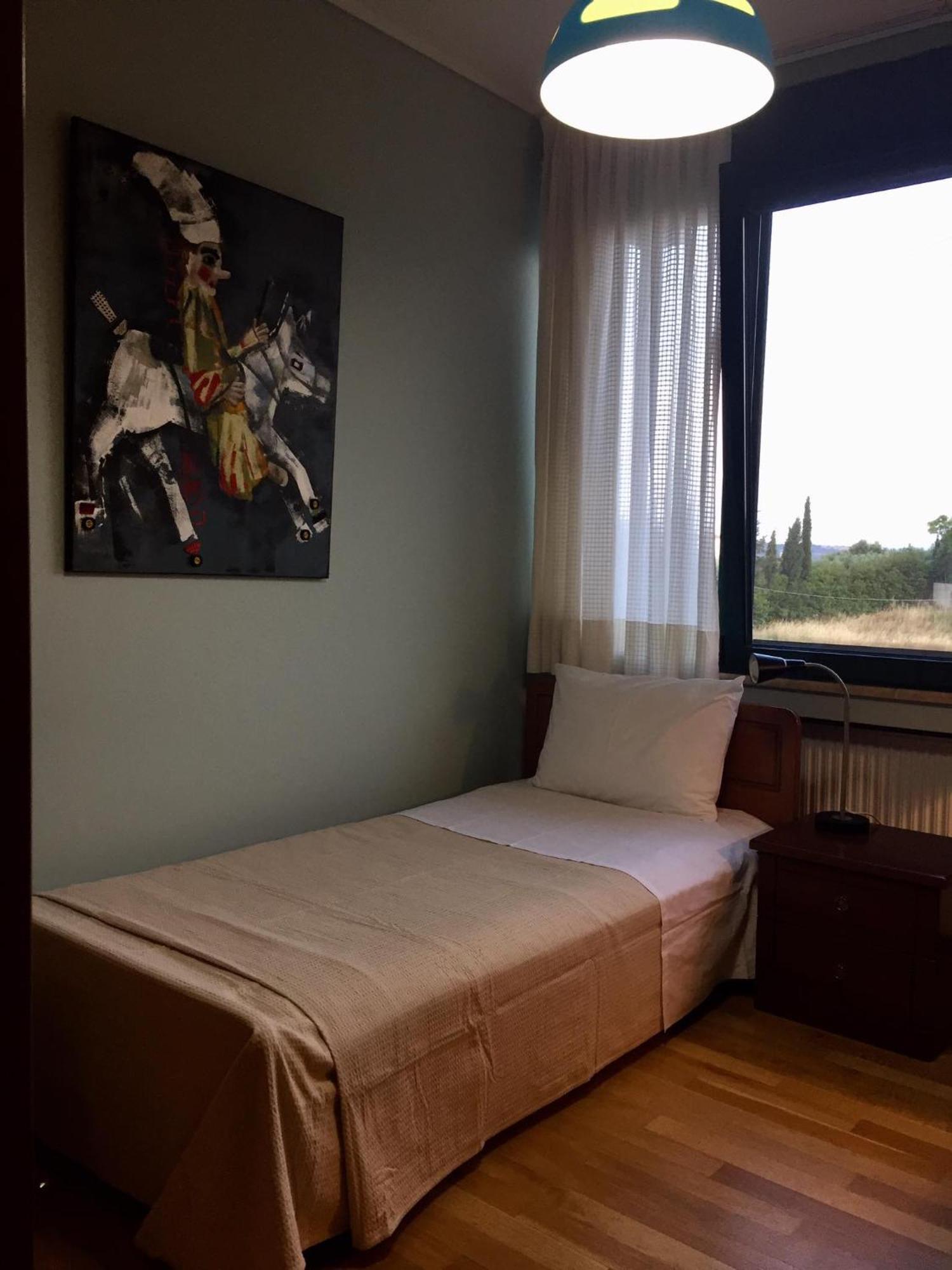 Small Apartment Near Athens Airport Pikérmion Exteriör bild